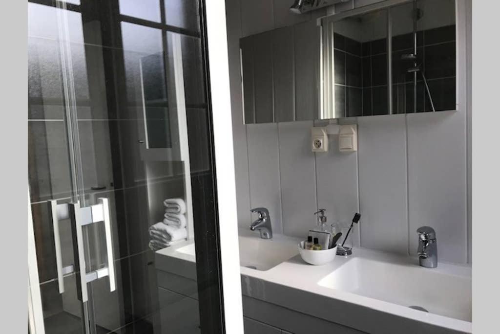Appartement L'Ormeau 4 étoiles dans le centre historique de Saint Malo Esterno foto